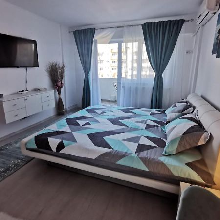 Apartament Regim Hotelier Deva Exterior photo